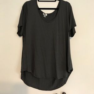 A basic gray short-sleeved shirt