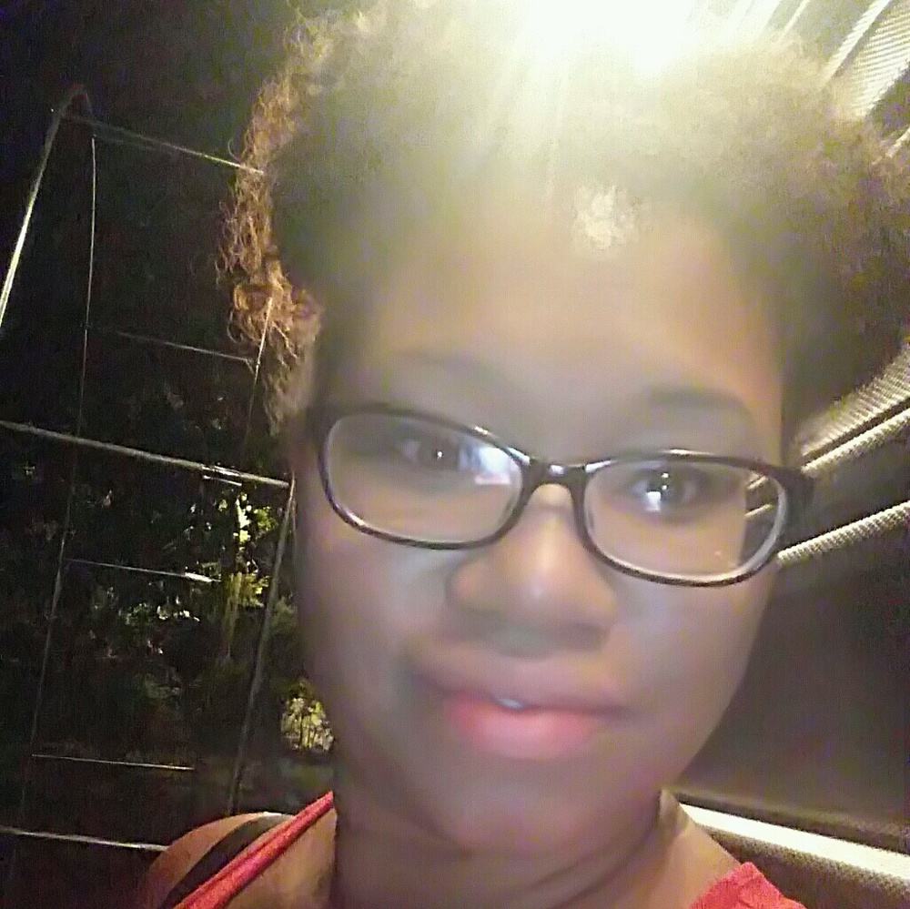 Meet your Posher, Sharika