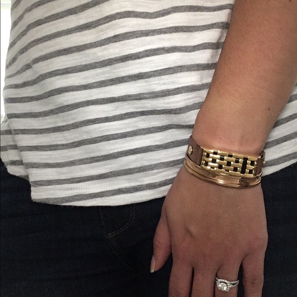 Rose gold bangle - Picture 2 of 5