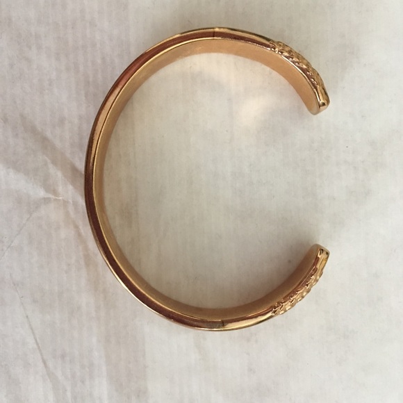 Rose gold bangle - Picture 3 of 5
