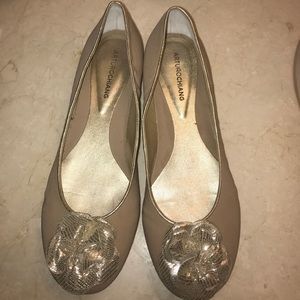Pair of Arturo Chiang gold flats