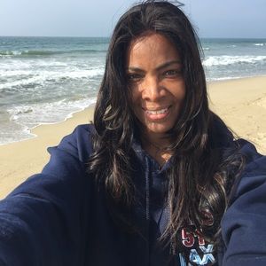 Meet your Posher, Valarie