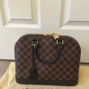 Louis Vuitton “Alma PM”