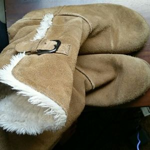 Tan Brown fur boots