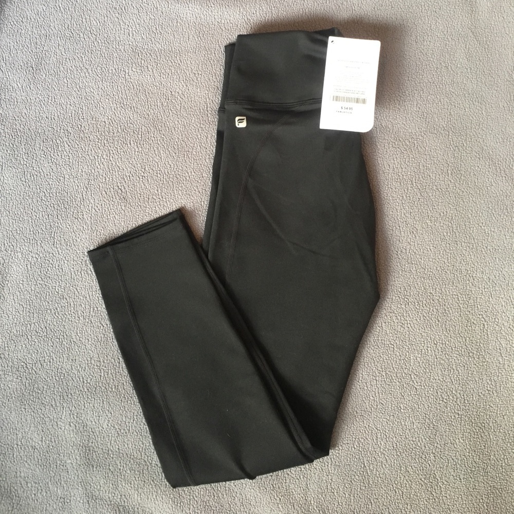 NWT Fabletics capris. Size S