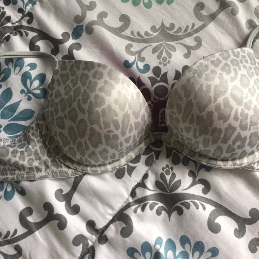 VS PINK Heartbreaker! Push Up Bra