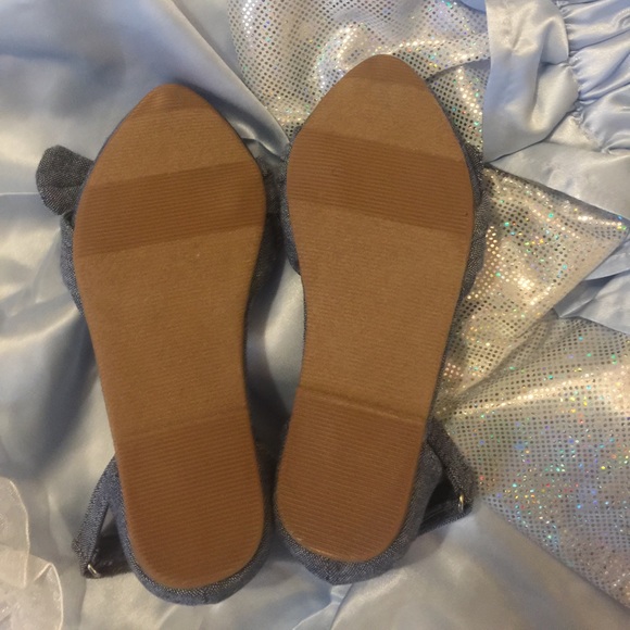 Toddler size 8 Blue Jean Sandals - Picture 2 of 2