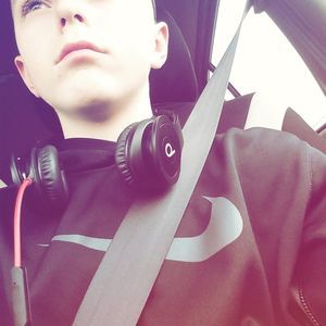 Meet your Posher, Ethan