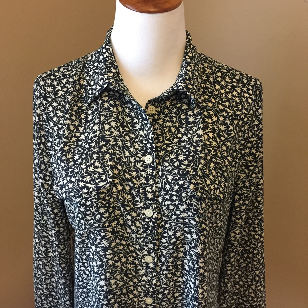 Loft Nay & White Leave Print Button Up Blouse