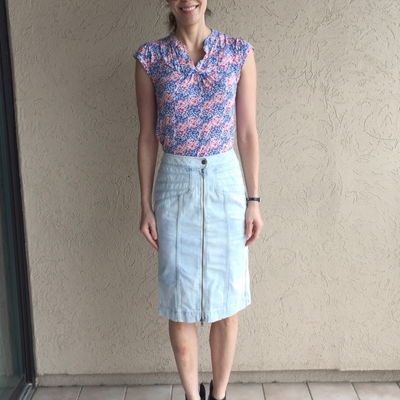 Anthropologie zip front denim skirt - Picture 1 of 6