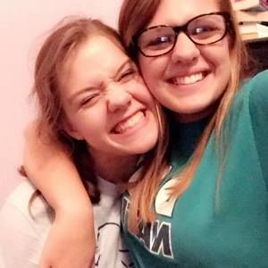 Meet your Posher, Abbie