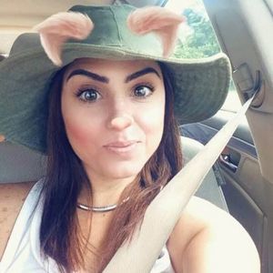 Meet your Posher, Linnette