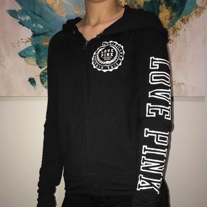 Victoria’s Secret ‘pink’ jacket