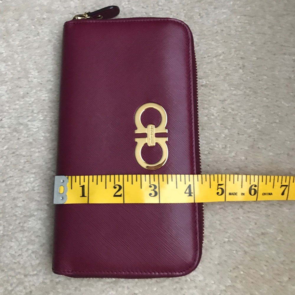 Salvatore Ferragamo wallet - Picture 3 of 8