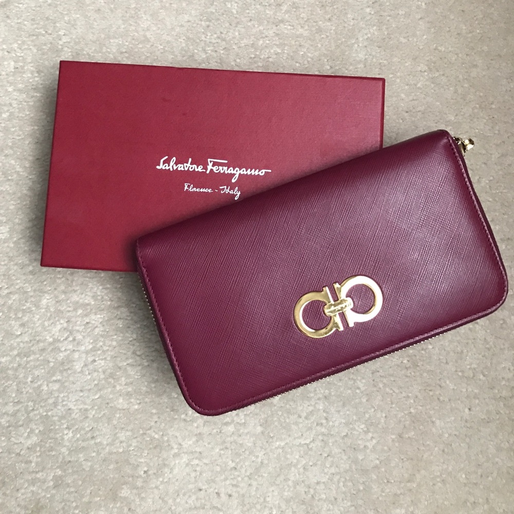 Salvatore Ferragamo wallet