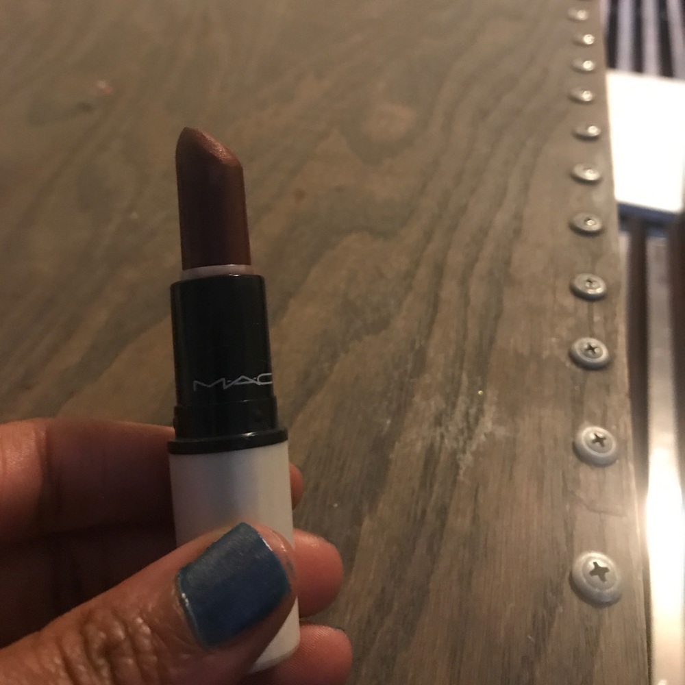 Eclipse Matte Mac Lipstick