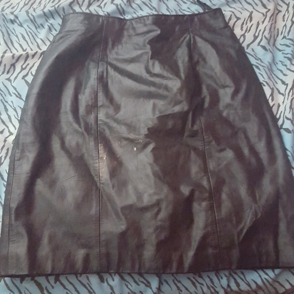 Byrnes & Baker high waisted leather skirt