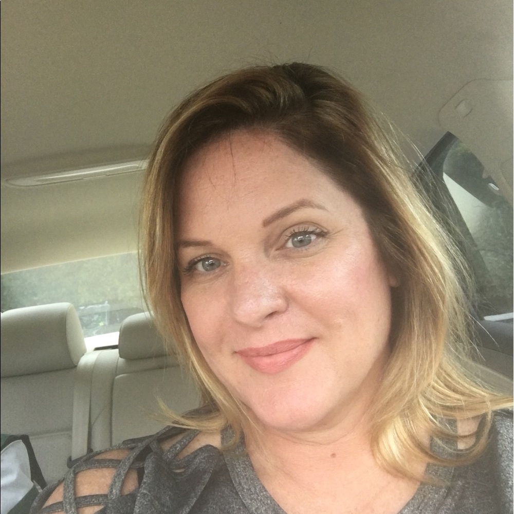 Meet your Posher, Christina