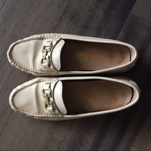 Salvatore Ferragamo women shoe 7.5 used