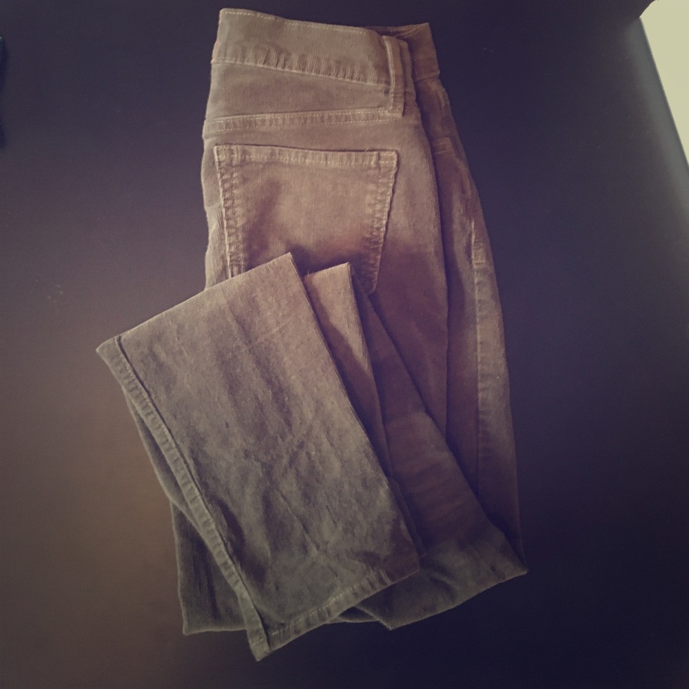 Corduroy olive green skinny pants