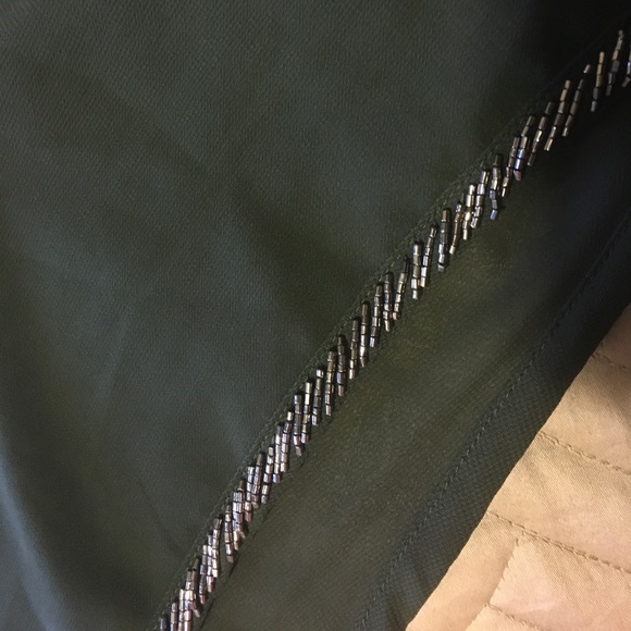 Edgy tank top for going out in olive green - Picture 3 of 4