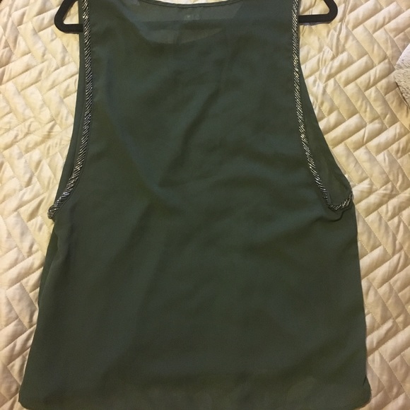 Edgy tank top for going out in olive green - Picture 4 of 4