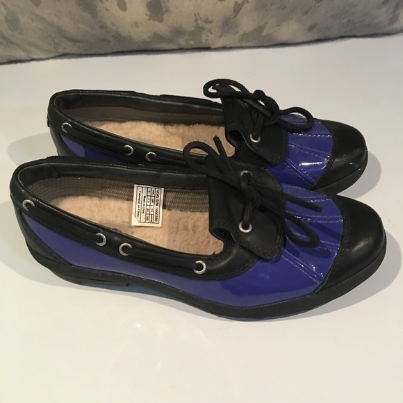 UGG Shoes - ❤️❤️BEAUTIFUL UGG BOAT SHOES Size 9❤️❤️