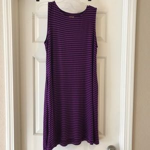 XL Apt 9 purple and black dress with pockets XL Apt 9 purple and black dress with pockets