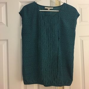 Gorgeous Ann Taylor LOFT paisley printed blouse!