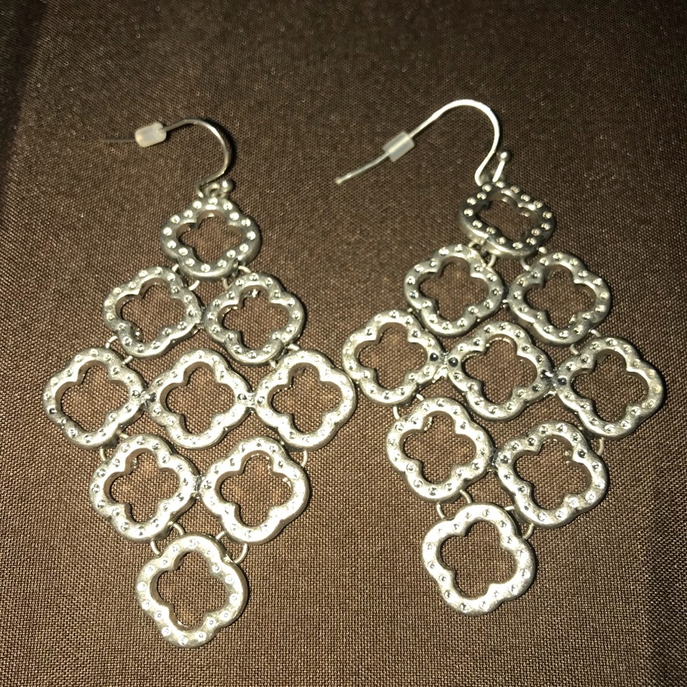 Stella and Dot Clover Chandelier earrings