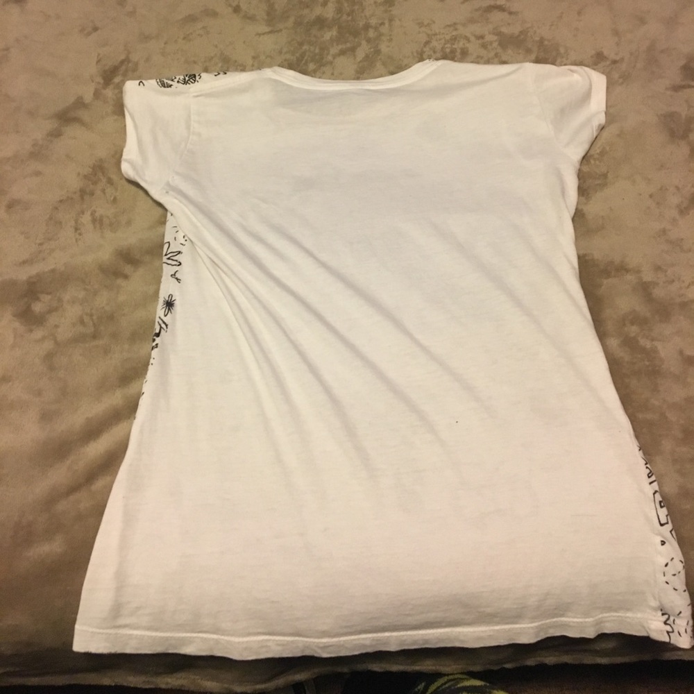 Peace tee - Picture 3 of 3