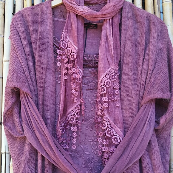 Italian Made Pink Wool Blend Sweater Set! OS - Picture 2 of 8