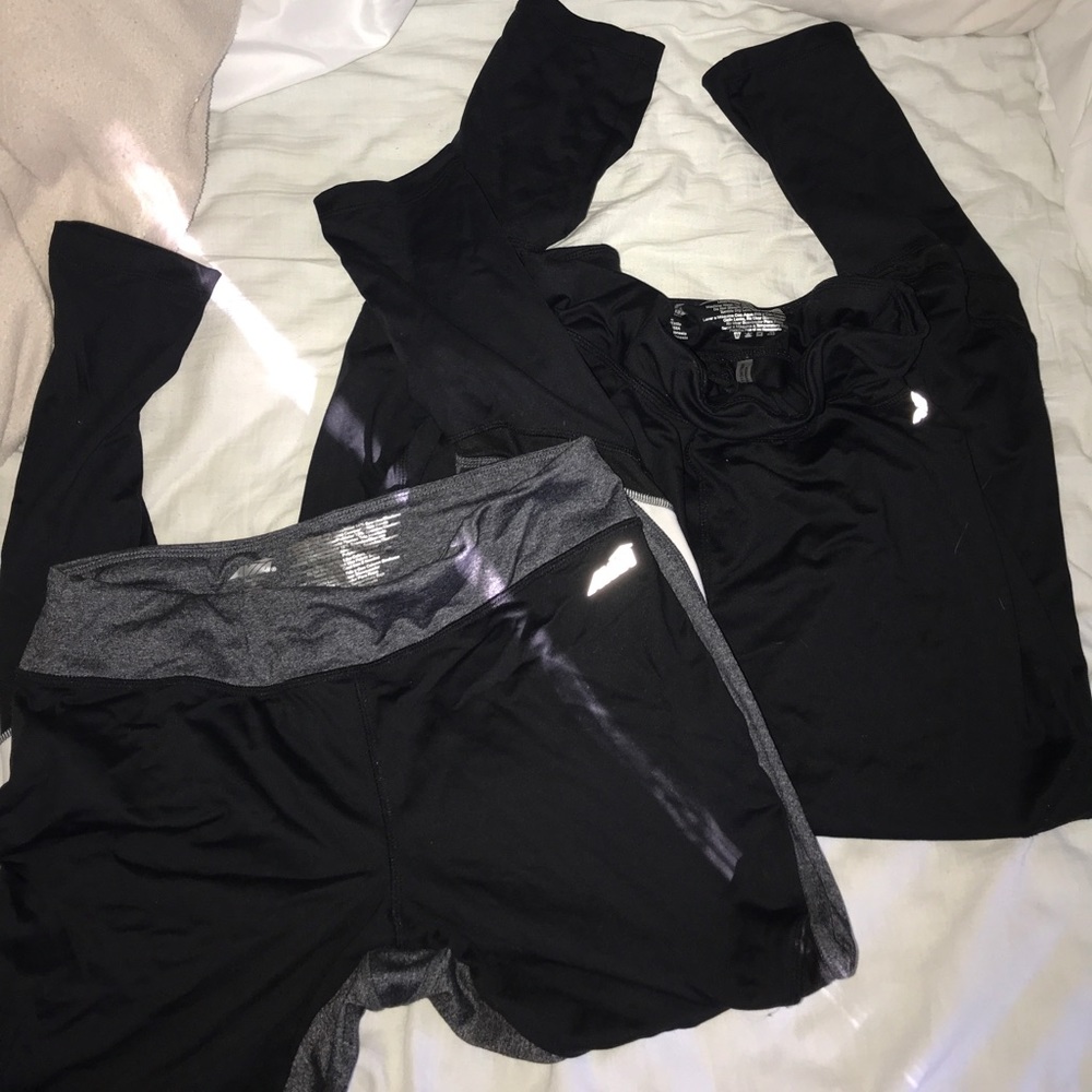 2 athletic dri fit leggings