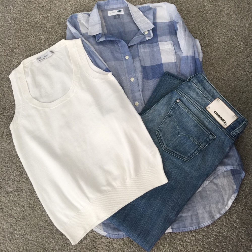 ZARA white sweater vest