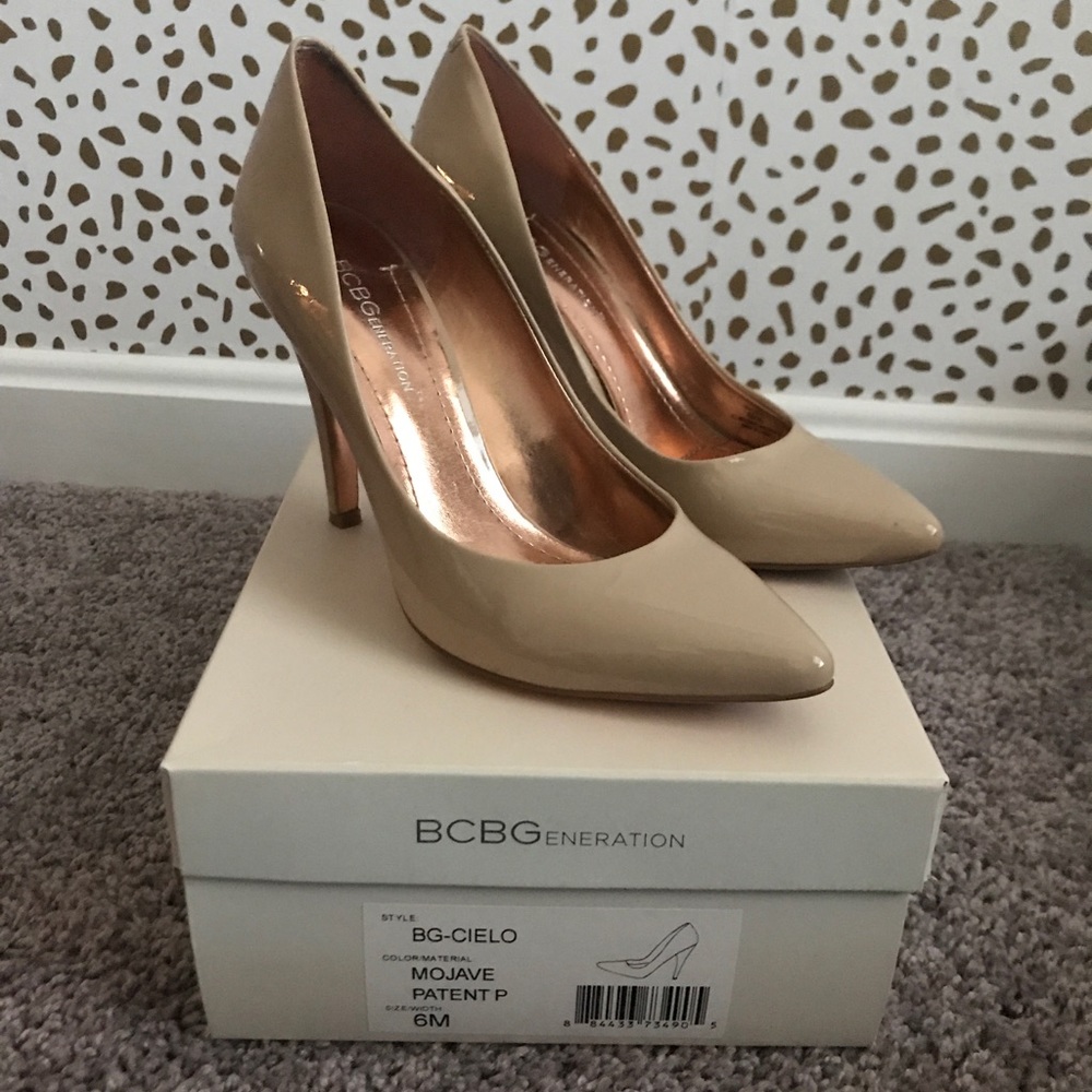 BCBG Generation BG-CIELO Patent Leather Shoe