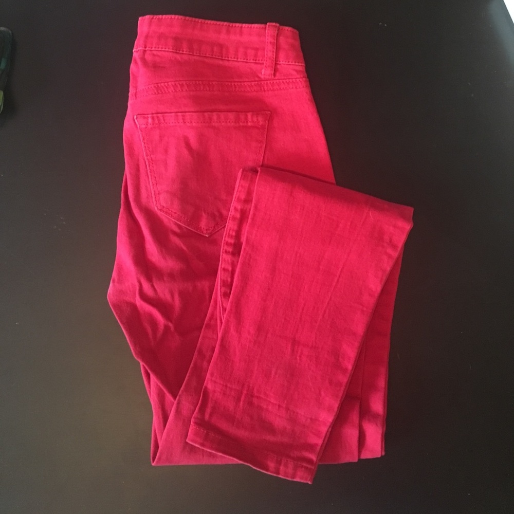 Red skinny jeans
