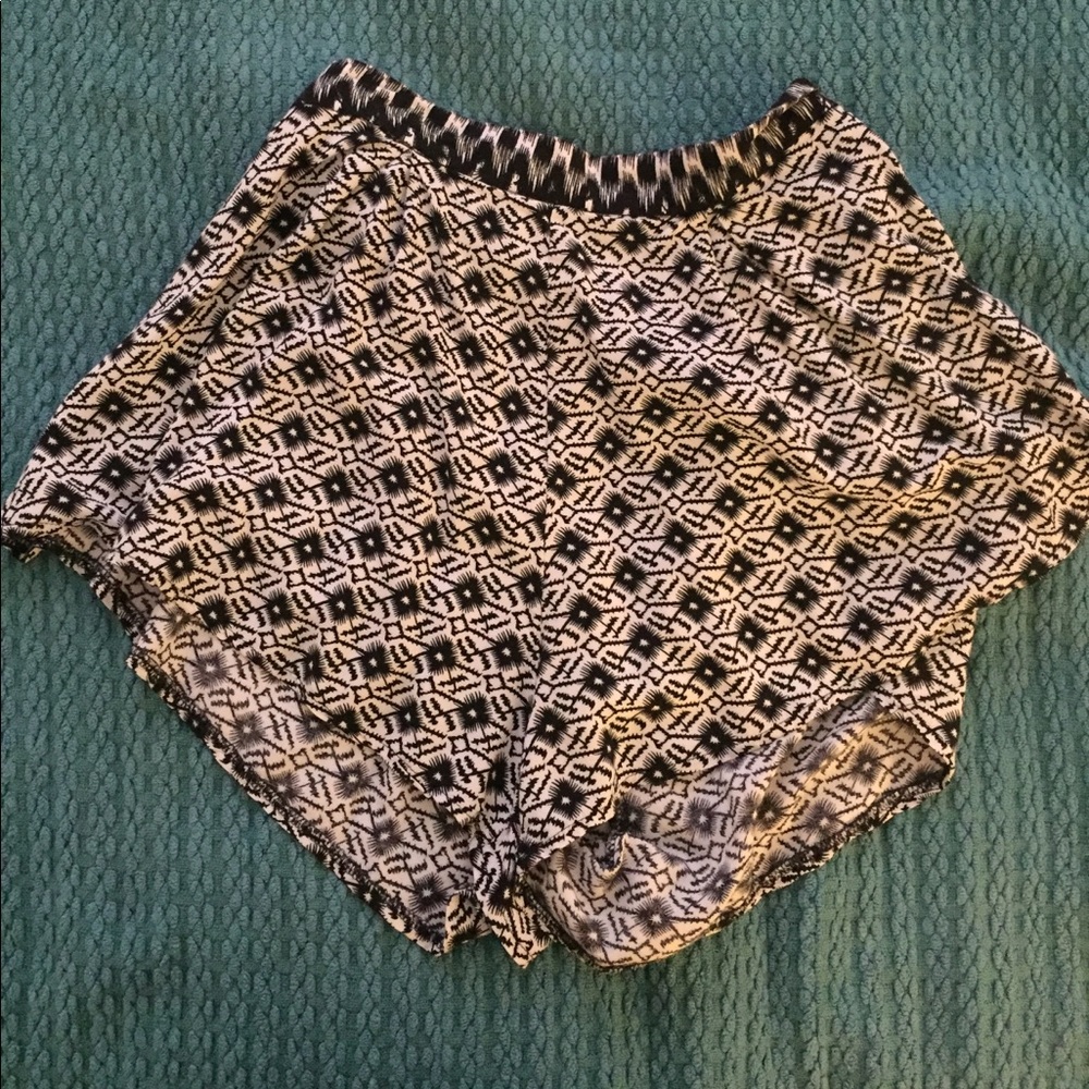patterned flowy shorts