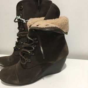 New! Wedge ankle boots