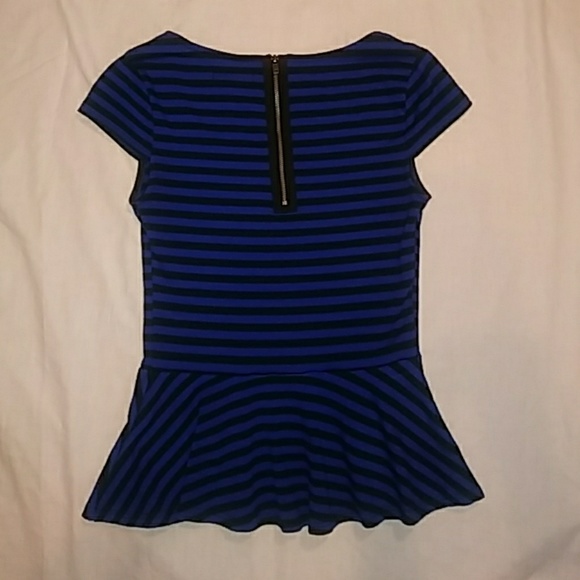 Blue & Black striped top - Picture 6 of 6