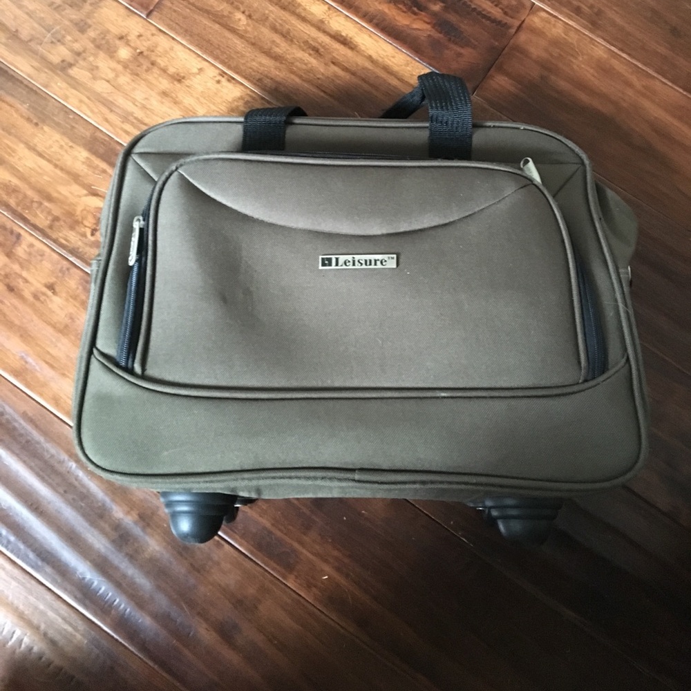 Leisure suitcase