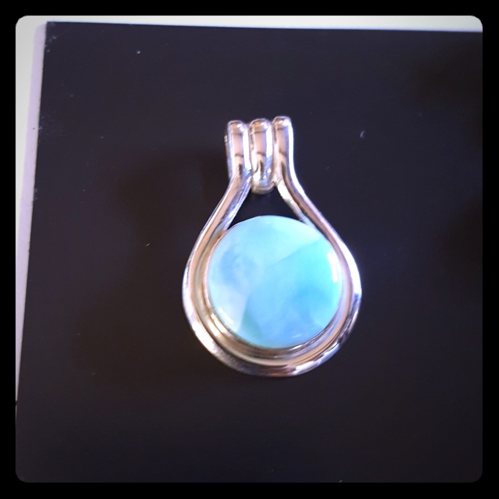 Stunning Larimar Silver pendant