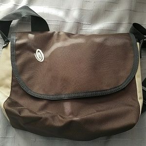 Small custom timbuk2 messenger bag