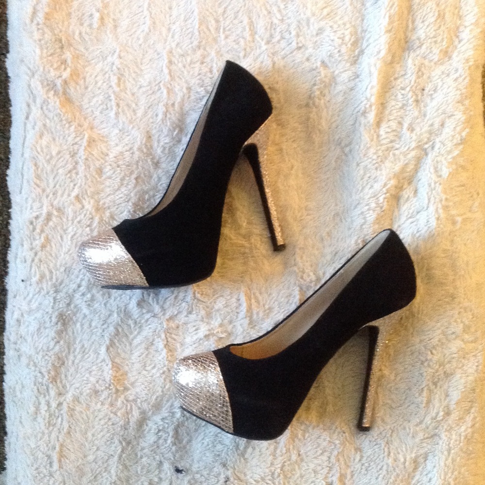 Black & Gold platforms