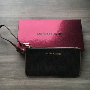 MICHAEL KORS WRISTLET