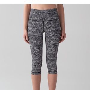 lululemon crops!