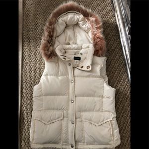 JCREW WHITE PUFFER VEST, slight worn, M