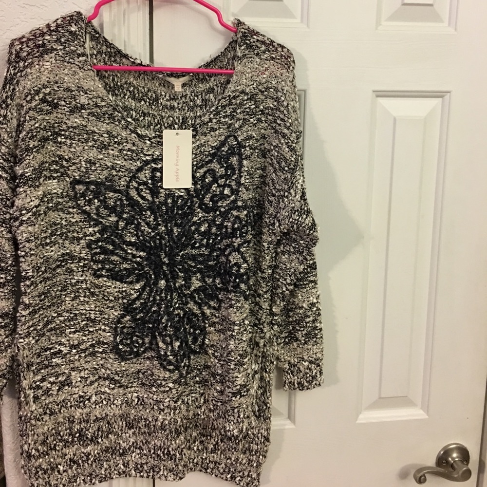 Morning Apple high low sweater NWT