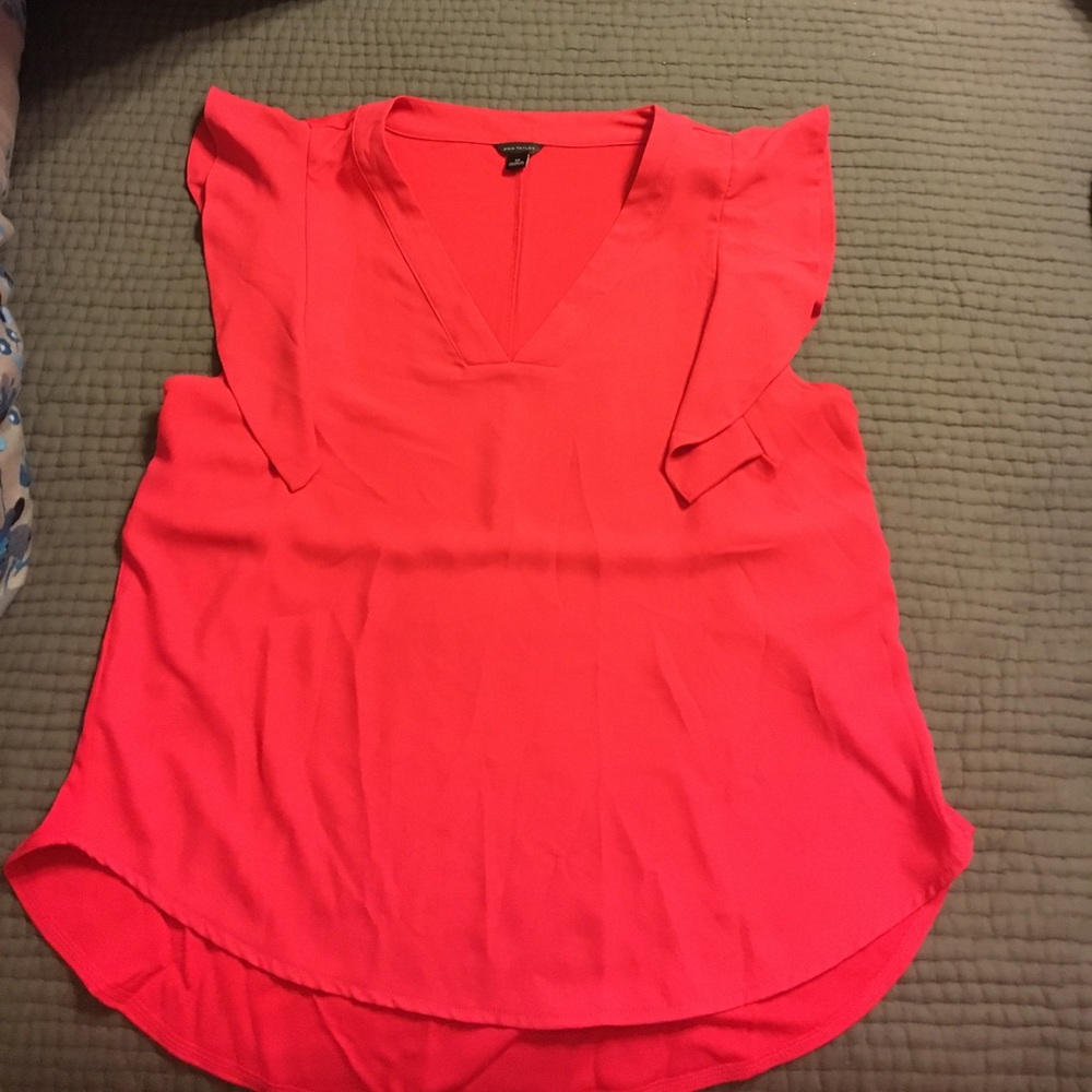 Red short-flutter sleeve top