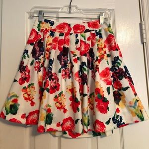 Beautiful vibrant floral pleated skirt