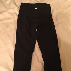 Black Lulu Lemon leggings